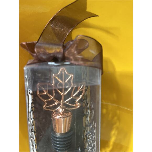 Kate Aspen Fall In Love Acorn Bottle Stopper - New in Box - Picture 2 of 6